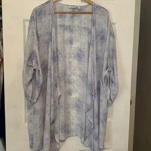 Reitmans purple &  white duster 16